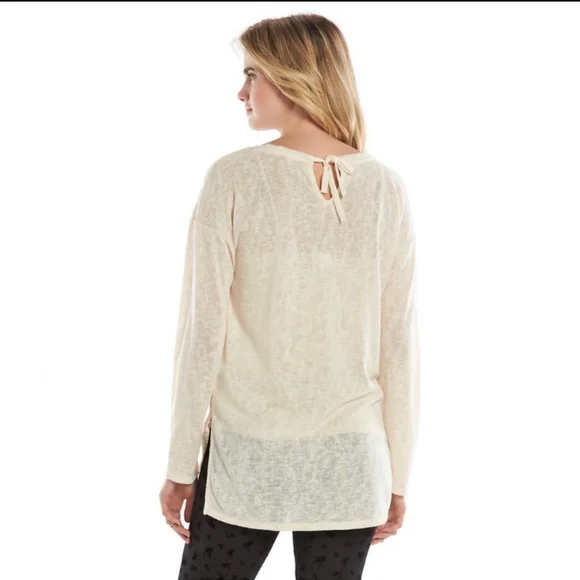 Lauren Conrad Bambi Long Sleeve Tunic - Picture 2 of 10
